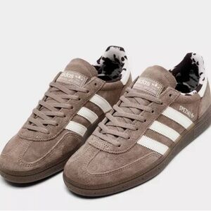 NEW Adidas Classic Brown and White Shoes